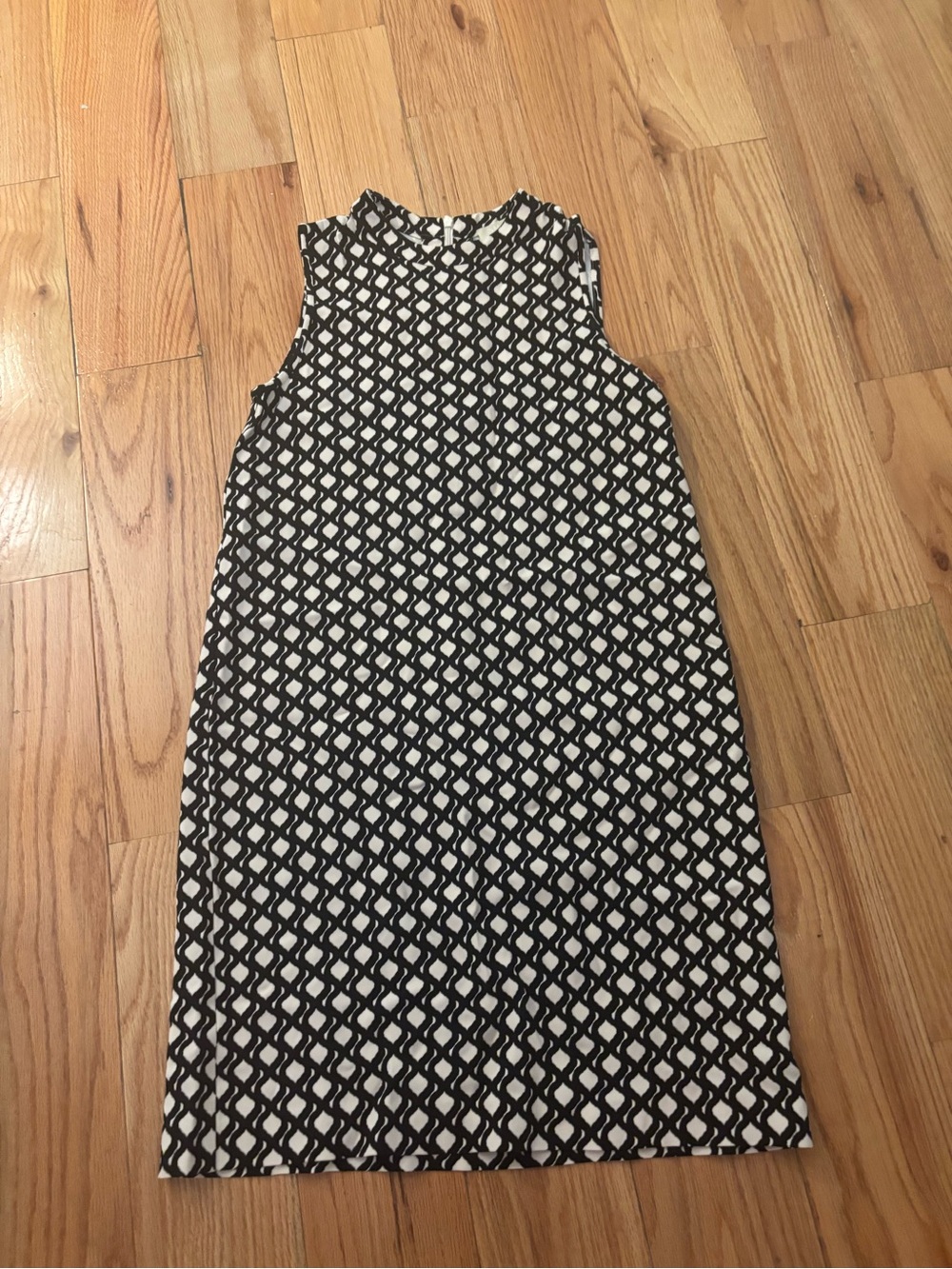 MaxMara Black and White Sleeveless Geometric Shift Dress
